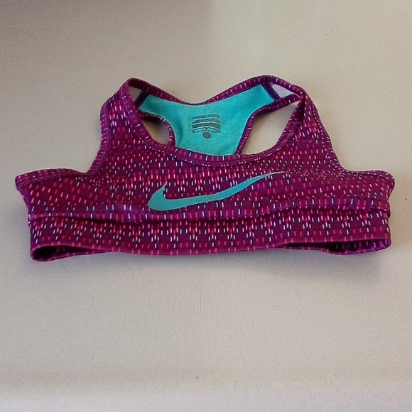 Nike Razorback Dri-Fit Crop...OBO - Picture 3 of 4